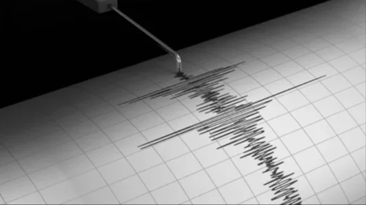 Un autre puissant tremblement de terre frappe