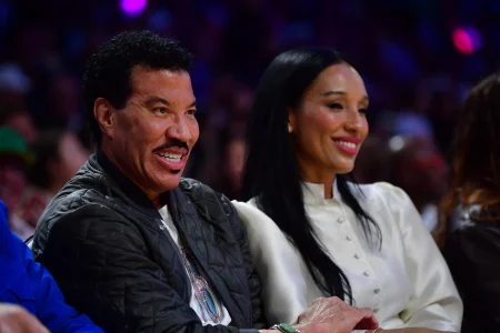 Importante mise à jour concernant l'état de santé de Lionel Richie Importante mise à jour concernant l'état de santé de Lionel Richie