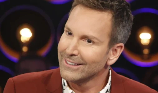 C'est officiellement confirm&eacute; pour &Eacute;ric Salvail et on ne s'attendait pas &agrave; &ccedil;a