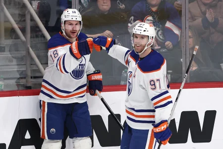 Connor McDavid and Zach Hyman fire back after Mark Messier's harsh criticism of Oilers' Mike Babcock hire