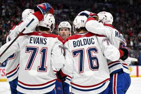 Leafs fans drew attention for what they did after Canadiens' third goal in season opener