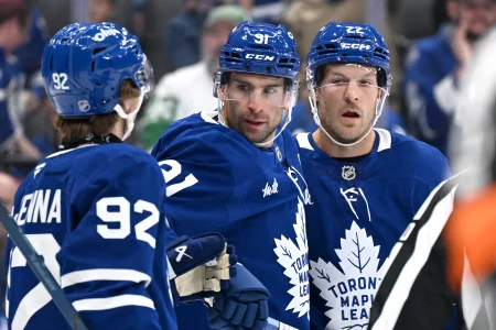 Maple Leafs make big changes to the lineup ahead of Islanders game