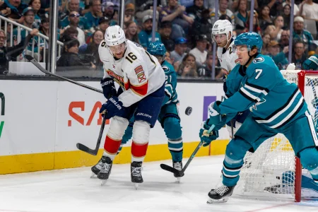 Paul Maurice shares update on Aleksander Barkov after worrying injury exit