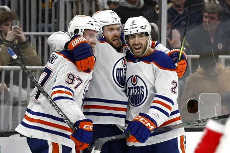 Oilers star is already exposing Mike Babcock after first week of season
