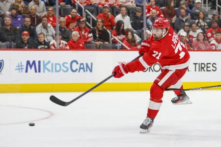 Dylan Larkin trade to the Wild to include one of these two players