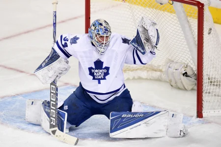 Former Maple Leafs goalie gets one last chance after signing with Rangers organization