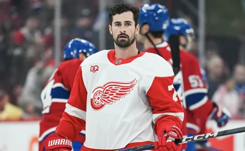 Scoop annonc&eacute;: Dylan Larkin accepterait une transaction au Canadien de Montr&eacute;al, selon Renaud Lavoie