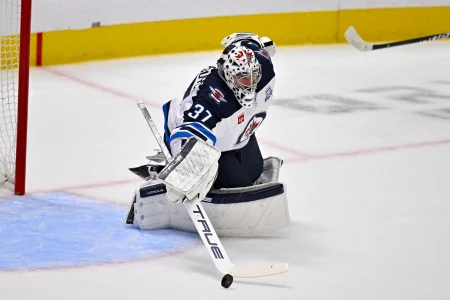 Winnipeg Jets make an announcement regarding Connor Hellebuyck's suspension