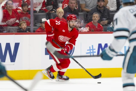 Canadiens get bad news about Dylan Larkin