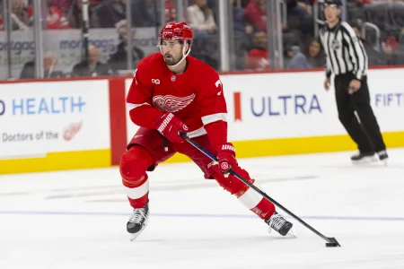 Top insider puts a timeline on when a Dylan Larkin trade will get done