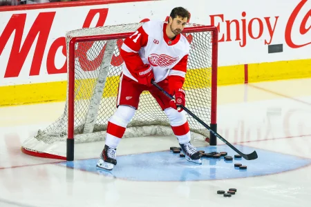Top insider reveals the real team Dylan Larkin will be traded to