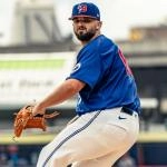 Blue Jays Alek Manoah works six strong innings, earns first win since 2024