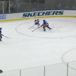 Une controverse éclate en raison du 49e but de Cole Caufield qui n