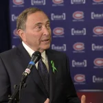 24 janvier 2023; Montr�al, Qu�bec, Canada; Le commissaire de la LNH, Gary Bettman, tient une conf�rence de presse avant le match opposant les Bruins de Boston aux Canadiens de Montr�al au Centre Bell.