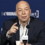Voici les deux joueurs du Canadien qui pourraient être inclus dans un échange majeur Kent Hughes