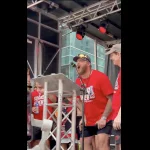 What Nic Deslauriers did during the parade has fans talking everywhere