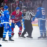 29 janvier 2026; Montréal, Québec, Canada; Le défenseur des Canadiens de Montréal, Arber Xhekaj (72), se bat avec le défenseur de l'Avalanche du Colorado, Keaton Middleton (67), durant la troisième période au Centre Bell.