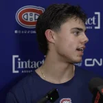 Hayden Paupanekis, en conférence de presse pendant le camp de perfectionnement du Canadien de Montréal.