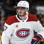 Scoop annoncé concernant Kirby Dach et une transaction chez le Canadien 1er décembre 2024 ; Boston, Massachusetts, États-Unis ; Kirby Dach (77), centre des Canadiens de Montréal, lors de l\'échauffement avant un match au TD Garden