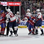 25 avril 2025; Montréal, Québec, Canada; Combats entre l\'attaquant des Canadiens de Montréal, Brendan Gallagher (11), et l\'attaquant des Capitals de Washington, Tom Wilson (43), ainsi qu\'entre l\'attaquant Pierre-Luc Dubois (80) et l\'attaquant des Canadiens de Montréal, Cole Caufield (13), durant la deuxième période du troisième match de la première ronde des séries éliminatoires de la Coupe Stanley 2025 au Centre Bell.
