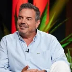 Charles Lafortune change complètement de look et il est difficile à reconnaître