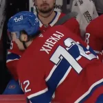 Arber Xhekaj, au banc du Canadien de Montréal, en séries éliminatoires contre les Capitals de Washington.