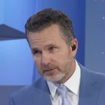 Le journaliste de TVA Sports, Renaud Lavoie, qui parle du Canadien de Montréal sur les ondes de LCN.