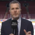 Le journaliste de TVA Sports, Renaud Lavoie, en direct du Centre Bell.