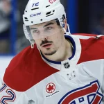 Scoop concernant Arber Xhekaj : son avenir serait lié à une autre transaction chez le Canadien 21 avril 2026 ; Tampa, Floride, États-Unis ; Le défenseur des Canadiens de Montréal, Arber Xhekaj (72), s\'échauffe avant le deuxième match du premier tour des séries éliminatoires de la Coupe Stanley 2026 à la Benchmark International Arena.