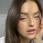 Alicia Moffet