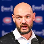 Confirmé : Andrei Markov va faire un retour avec le Canadien pour affronter les Jets de Winnipeg 3 décembre 2025; Montréal, Québec, Canada; L\'ancien défenseur des Canadiens de Montréal, Andrei Markov, s\'adresse aux médias avant une cérémonie en son honneur, avant le match opposant les Jets de Winnipeg aux Canadiens de Montréal au Centre Bell.