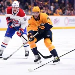 14 février 2019 ; Nashville, Tennessee, États-Unis ; Calle Jarnkrok (19), centre des Predators de Nashville, passe la rondelle en zone offensive lors de la première période contre les Canadiens de Montréal à la Bridgestone Arena.