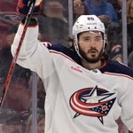 25 mars 2023; Montréal, Québec, Canada; L'attaquant des Blue Jackets de Columbus, Kirill Marchenko (86), célèbre son but contre les Canadiens de Montréal en première période au Centre Bell.