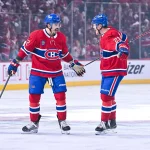 16 mai 2026; Montréal, Québec, Canada; Le défenseur des Canadiens de Montréal, Arber Xhekaj (72), célèbre avec le défenseur Kaiden Guhle (21) son but contre les Sabres de Buffalo lors de la première période du sixième match de la deuxième ronde des séries éliminatoires de la Coupe Stanley 2026 au Centre Bell.