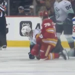 Brennan Othmann punch on Ville Ottavainen