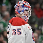4 janvier 2026 ; Dallas, Texas, États-Unis ; Le gardien des Canadiens de Montréal, Sam Montembeault (35), observe le déroulement du match opposant les Stars aux Canadiens à l\'American Airlines Center.Canadien: scoop annoncé concernant un échange impliquant Samuel Montembeault