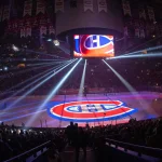 11 octobre 2018; Montréal, Québec, Canada; Logo des Canadiens de Montréal sur la glace, aperçu lors d'une présentation avant le match d'ouverture contre les Kings de Los Angeles.