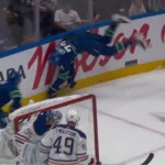 Scary scene in Vancouver: Filip Chytil injured in a collision with a referee