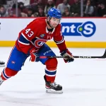 3 octobre 2022; Montréal, Québec, Canada; Xavier Simoneau (43), centre des Canadiens de Montréal, patine vers le jeu durant la troisième période au Centre Bell.