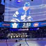 Kirill Marchenko, à son arrivée sur la patinoire pour les Maple Leafs de Toronto.