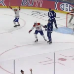 Scène entre le Canadien de Montréal et les Maple Leafs, en direct de Toronto.
