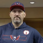 L'attaquant des Capitals de Washington, Alex Ovechkin, dans le vestiaire.