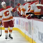 Connor Zary, contre le Canadien de Montréal.
