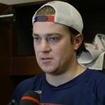 Le gardien des Canadiens de Montréal, Samuel Montembeault (35), se prépare pour un match.
