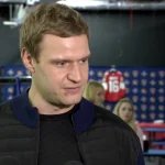 Aleksander Barkov expects to be back soon from knee injury