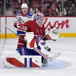 18 octobre 2025 ; Montréal, Québec, Canada ; l'attaquant des Rangers de New York Mika Zibanejad (93) (non visible sur la photo) marque un but face au gardien des Canadiens de Montréal Sam Montembeault (35) durant la première période au Centre Bell.