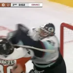 Trevor Zegras and Philipp Grubauer clash twice in Flyers-Kraken game
