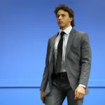 5 octobre 2026 ; Pittsburgh, Pennsylvanie, États-Unis ; le centre des Penguins de Pittsburgh, Ben Kindel (81), arrive à la PPG Paints Arena pour y affronter les Jets de Winnipeg.