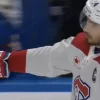 Nick Suzuki r&eacute;v&egrave;le ce quil est all&eacute; dire &agrave; Jakub Dobes apr&egrave;s le troisi&egrave;me but des Sabres