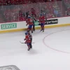 Ce que Sebastian Aho est all&eacute; crier &agrave; Cole Caufield devant larbitre est capt&eacute; au micro et &ccedil;a fait r&eacute;agir